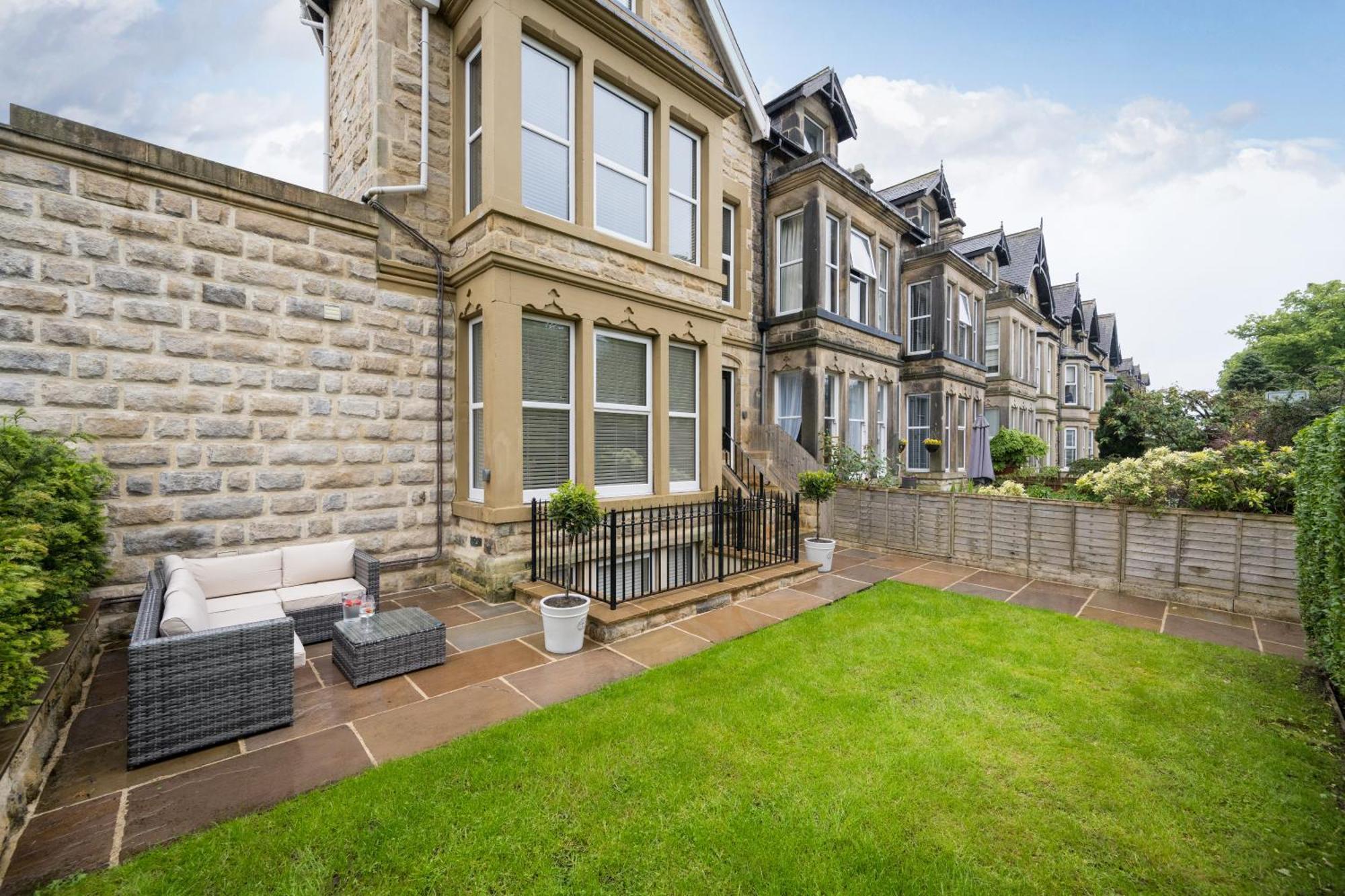 Sixtytwo By Harrogate Serviced Apartments Zewnętrze zdjęcie